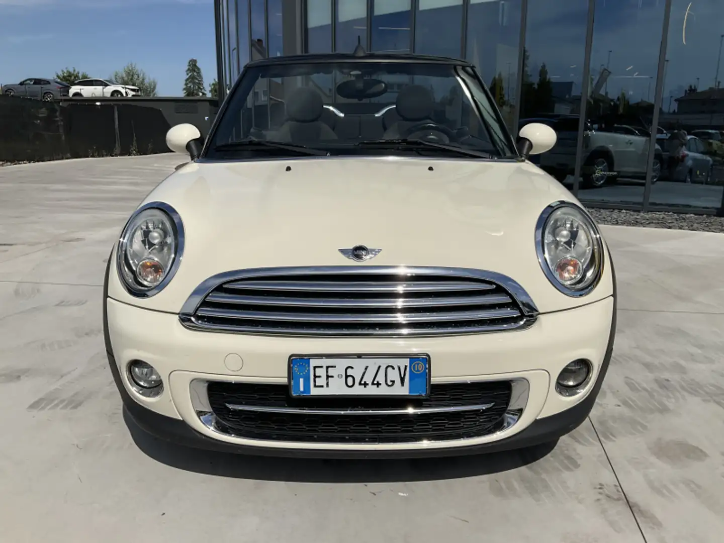 MINI Cooper D Cabrio 1.6 16V Cooper D Cabrio Білий - 2