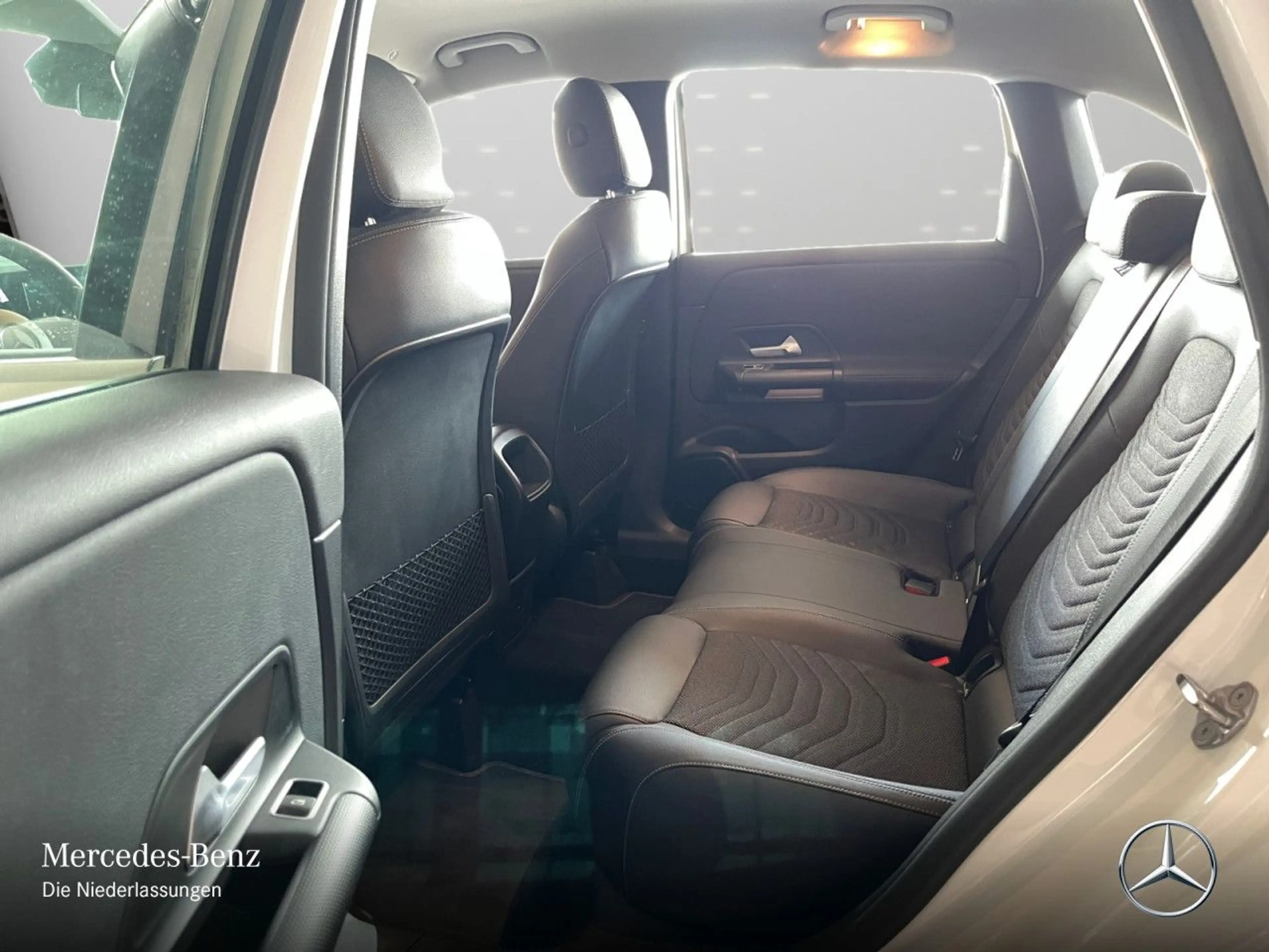 Mercedes-Benz B 250 e STYLE+AHK+LED+KAMERA+8G — photo 12