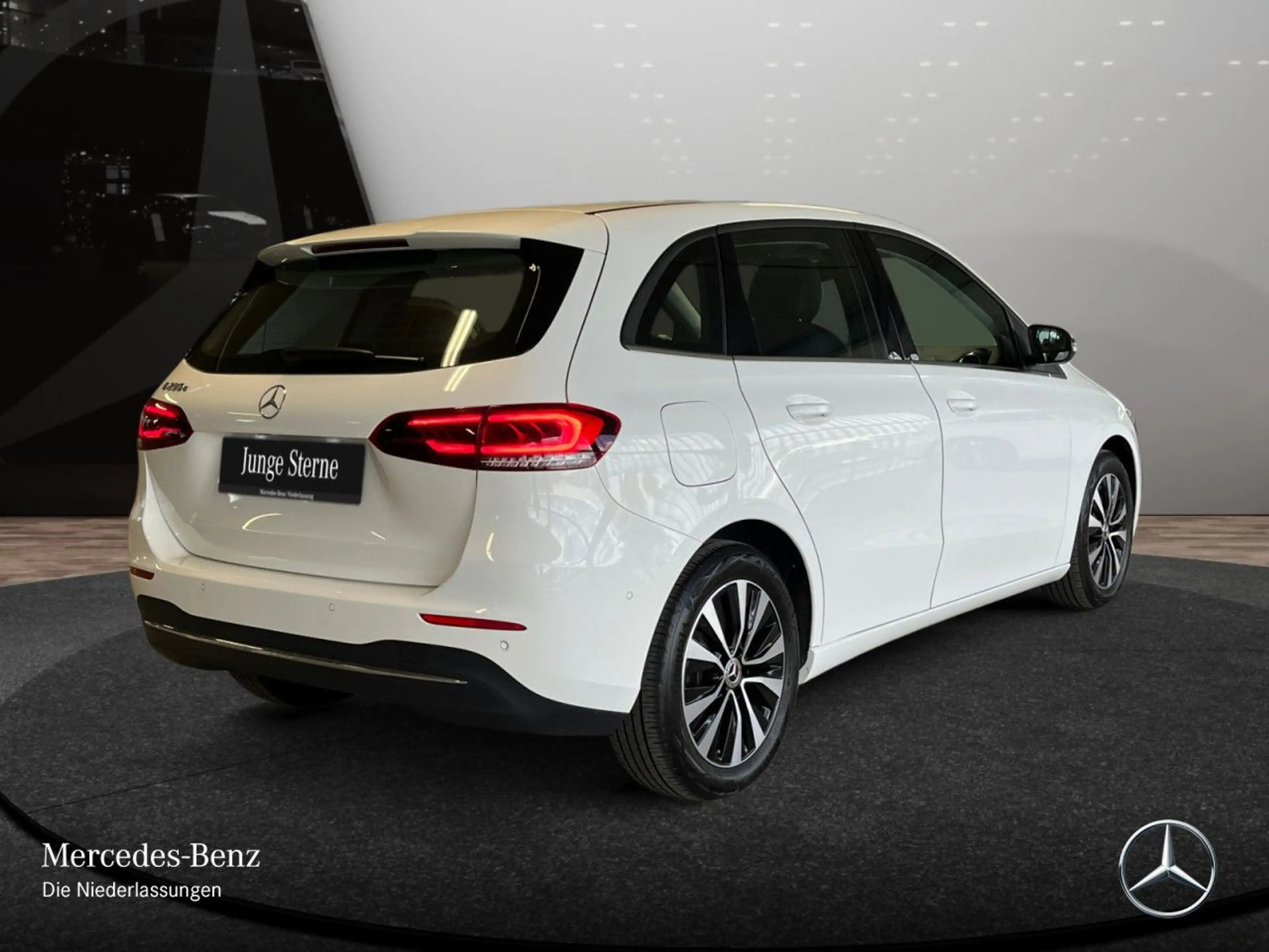 Mercedes-Benz B 250 e STYLE+AHK+LED+KAMERA+8G — photo 8