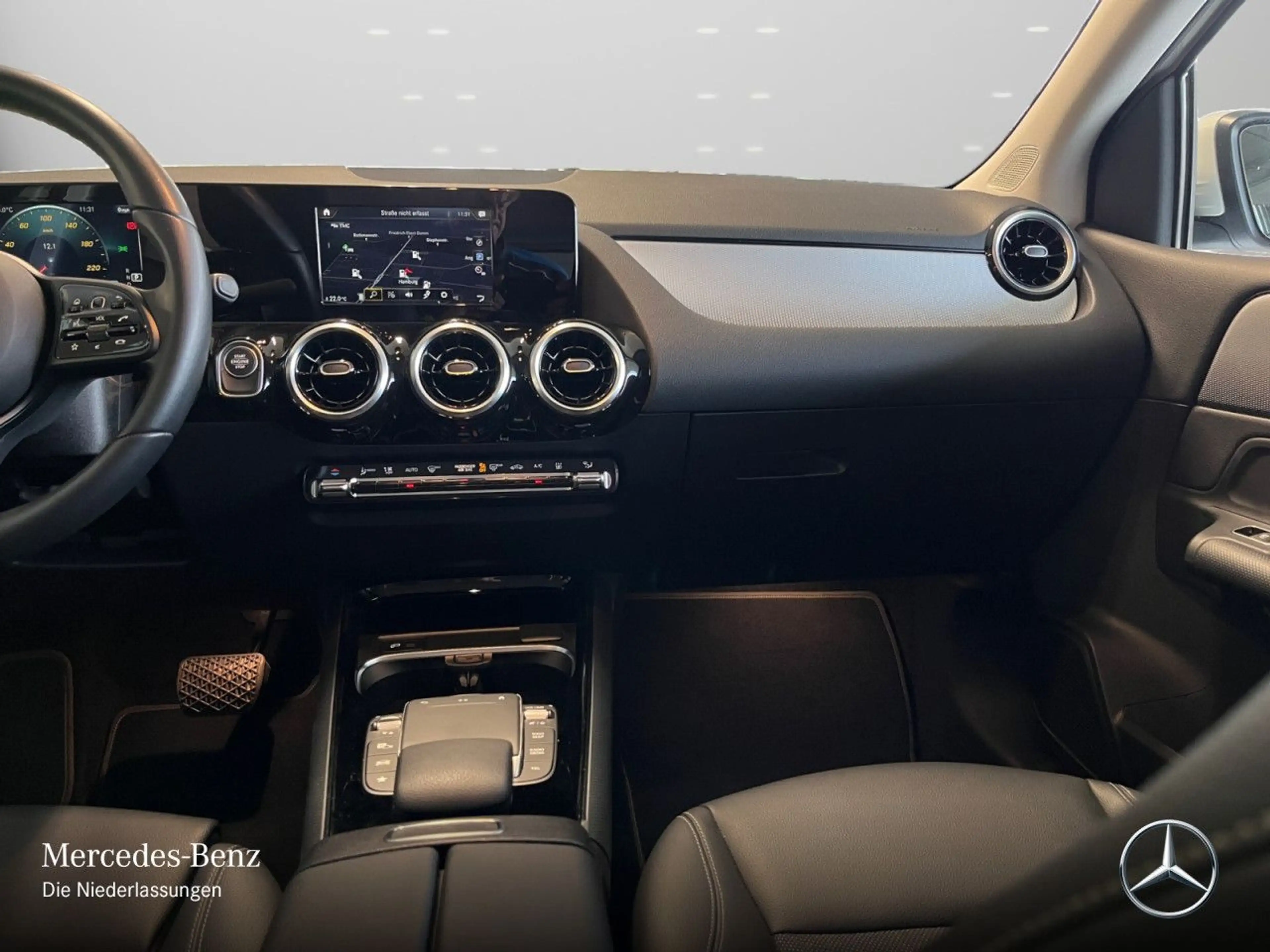 Mercedes-Benz B 250 e STYLE+AHK+LED+KAMERA+8G — photo 15