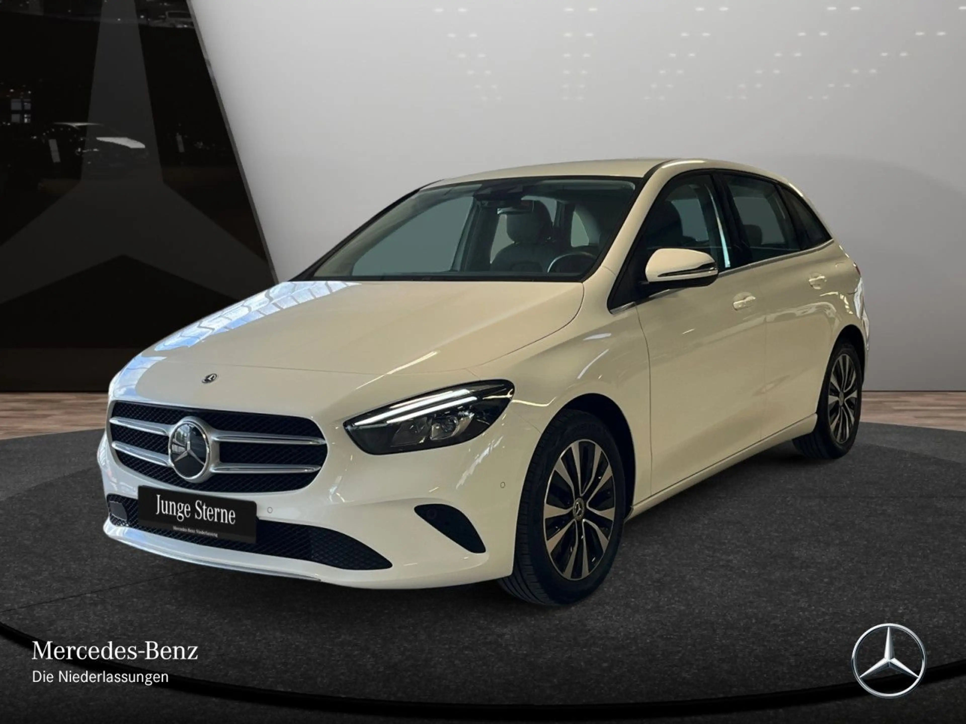 Mercedes-Benz B 250 e STYLE+AHK+LED+KAMERA+8G — photo 2