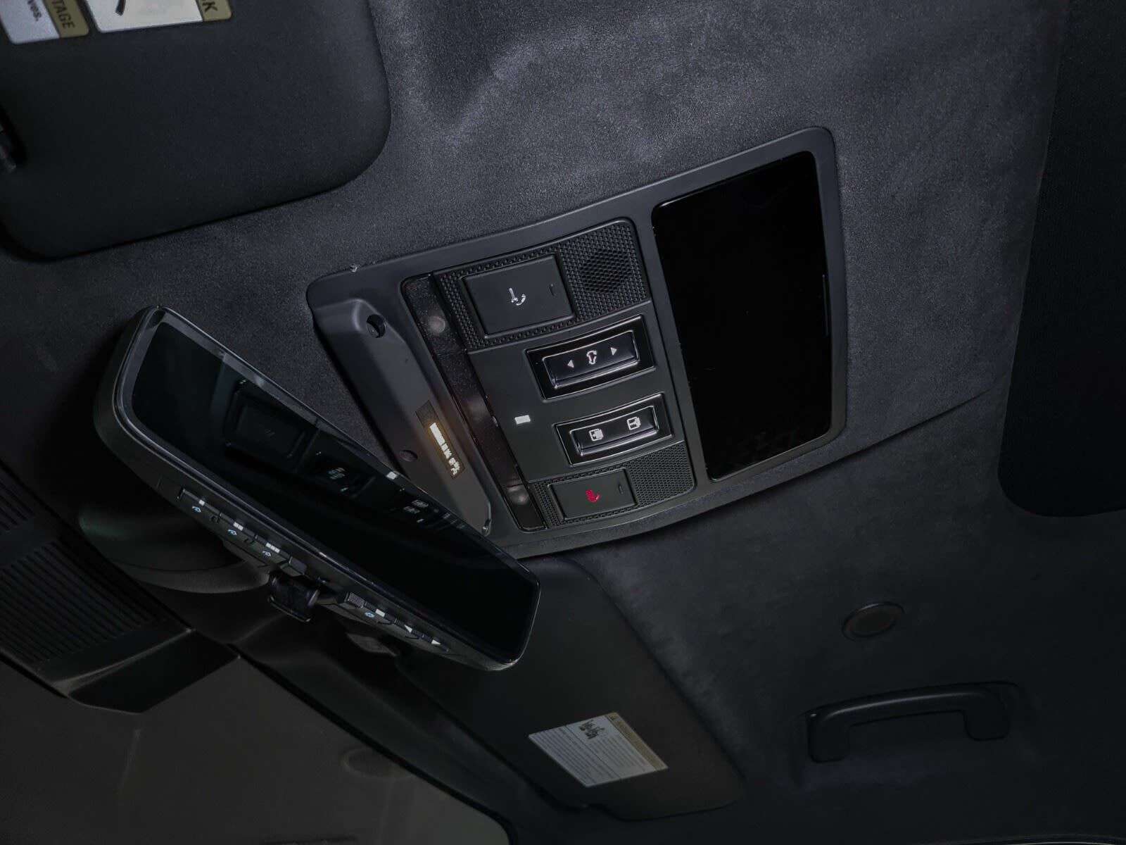 2025 Land Rover Defender V8 | 3rd Row Seating | Sunroof | Navigation | Head thumb 19