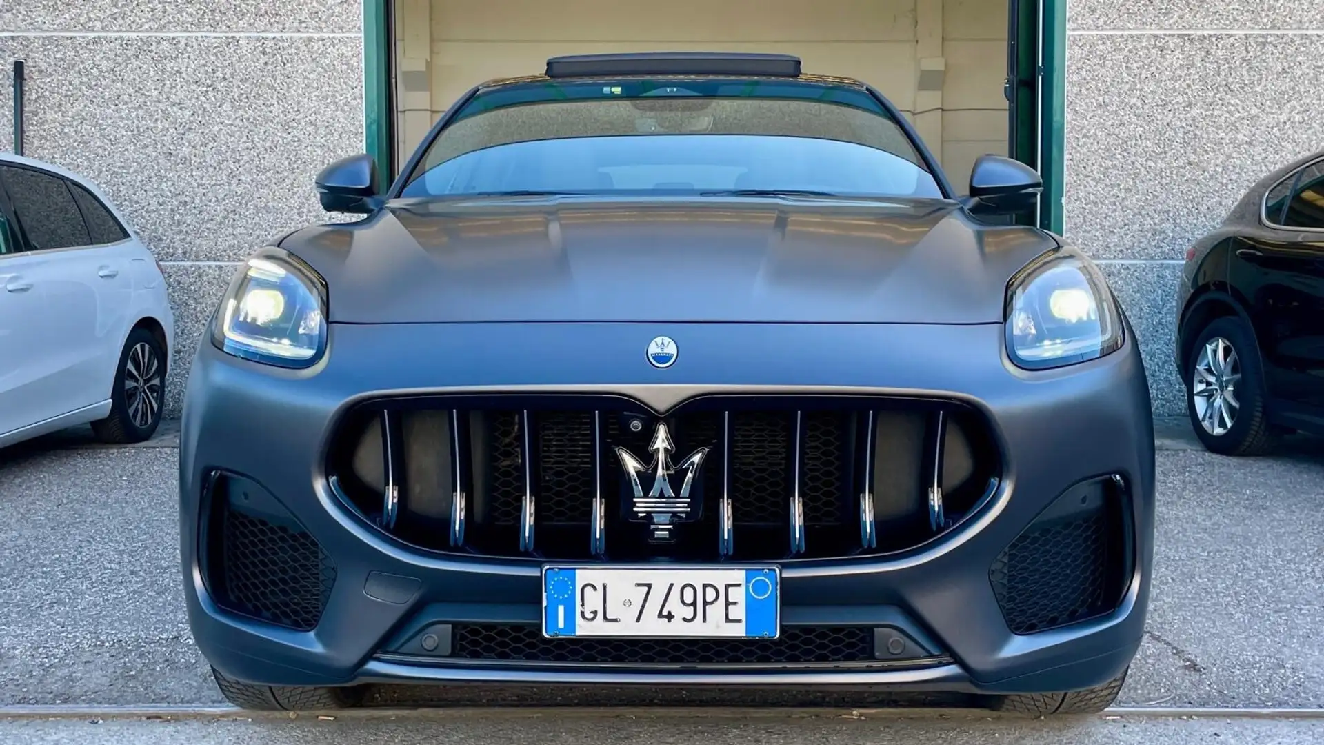 Maserati Grecale MHEV 300 CV AWD GT TETTO V.cockpit Full Grigio - 2
