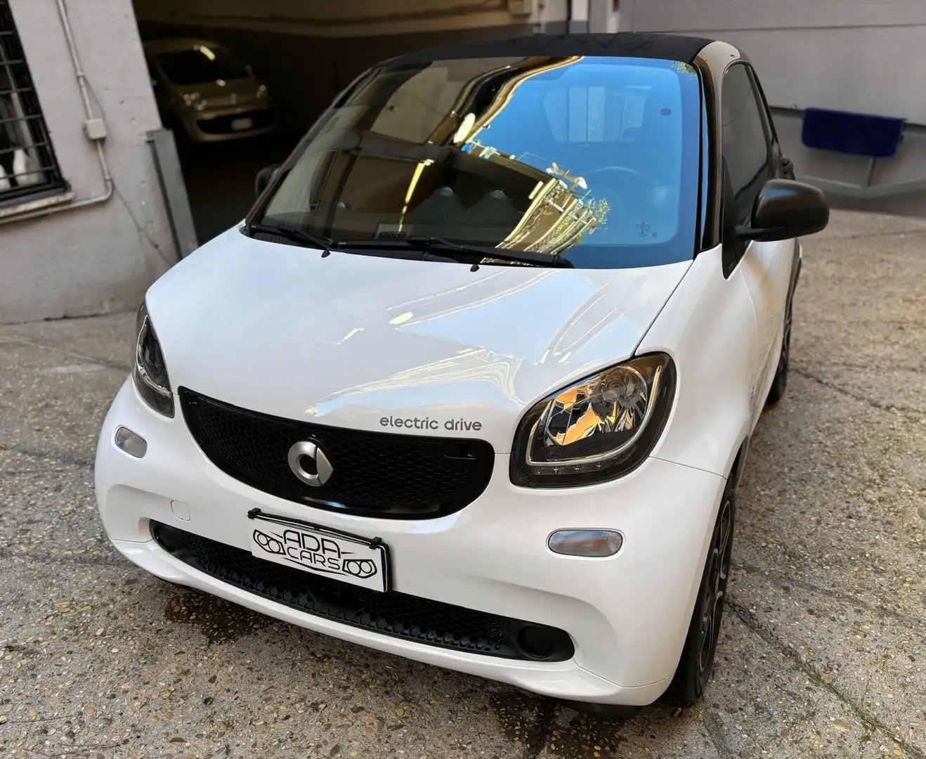 smart forTwo electric drive Youngster Bianco - 1