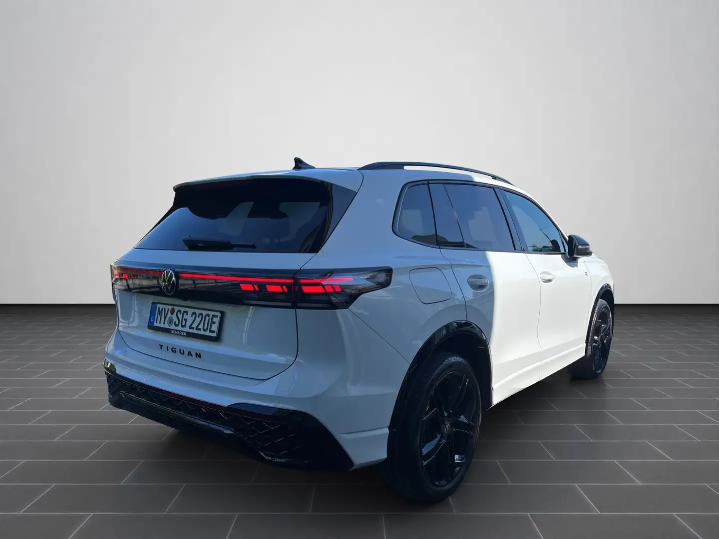 Volkswagen Tiguan R-Line 1,5l eHybrid DSG AHK/HD-Matrix/Hea Blanc - 2