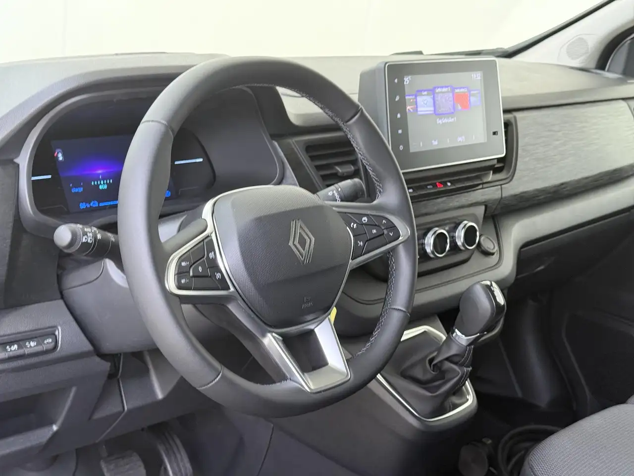 Renault Trafic 2026 — фото 10