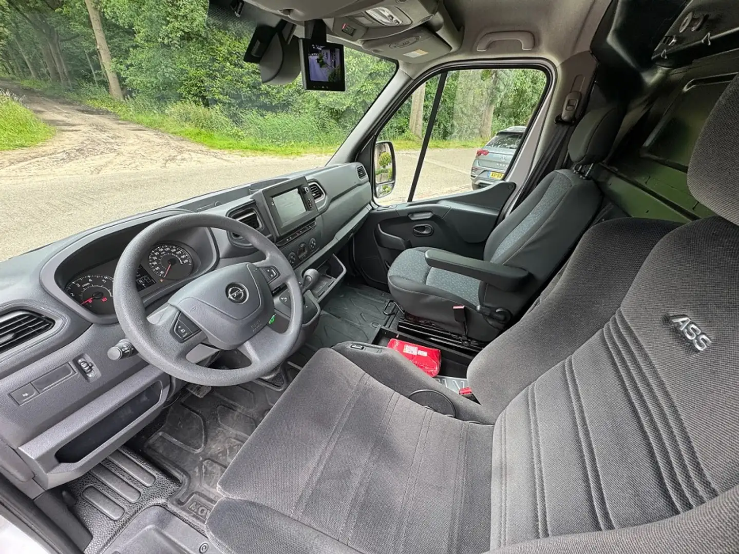 Opel Movano 2.3 Cdti180pk tecshift L1H2 3.5T ecc,navi,camera,c Zilver - 2