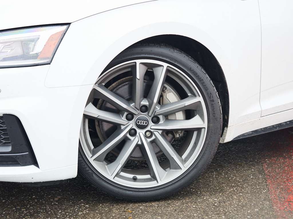 2019 Audi A5 LOW LOW KM!!! Ontario car, accident free! Gorgeous alt 4