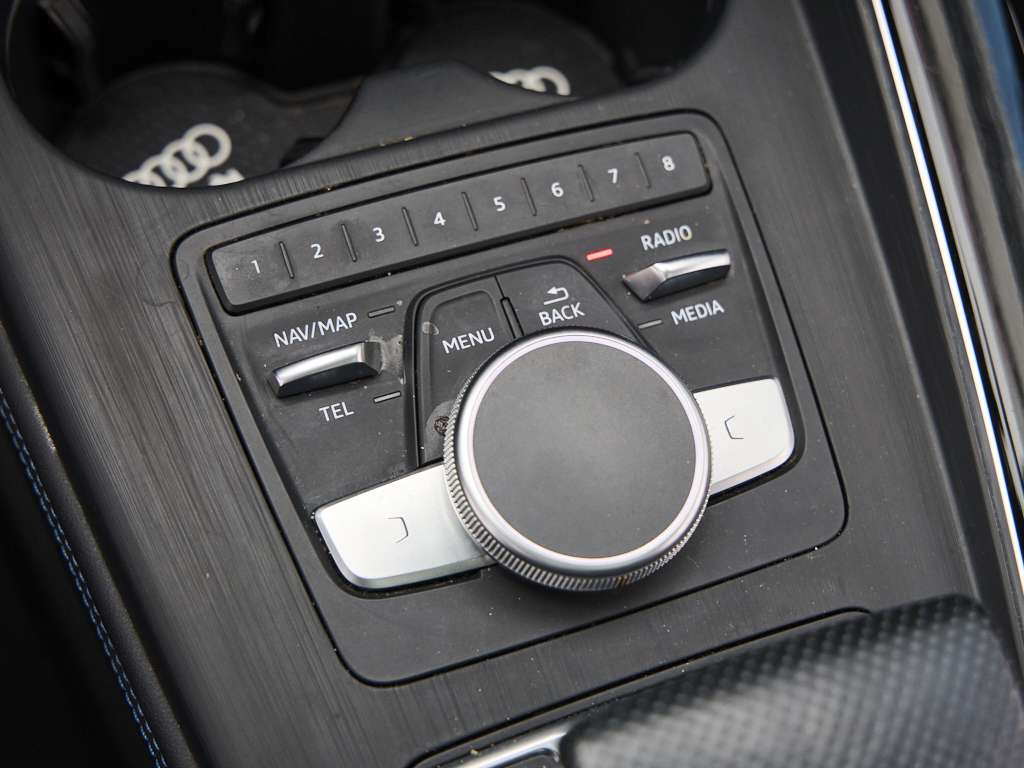 2019 Audi A5 LOW LOW KM!!! Ontario car, accident free! Gorgeous thumb 22