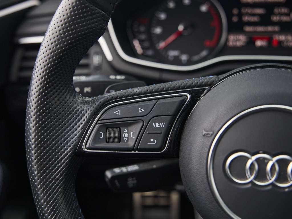2019 Audi A5 LOW LOW KM!!! Ontario car, accident free! Gorgeous thumb 23