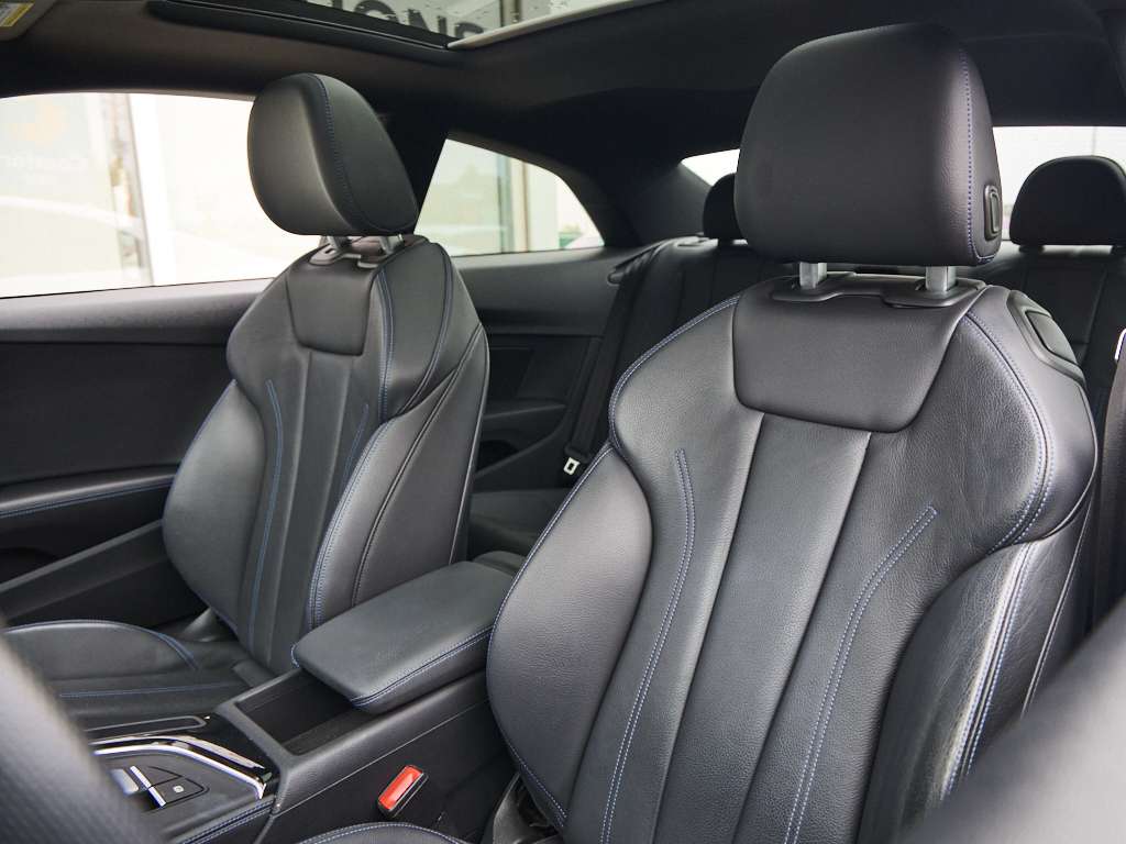 2019 Audi A5 LOW LOW KM!!! Ontario car, accident free! Gorgeous thumb 16