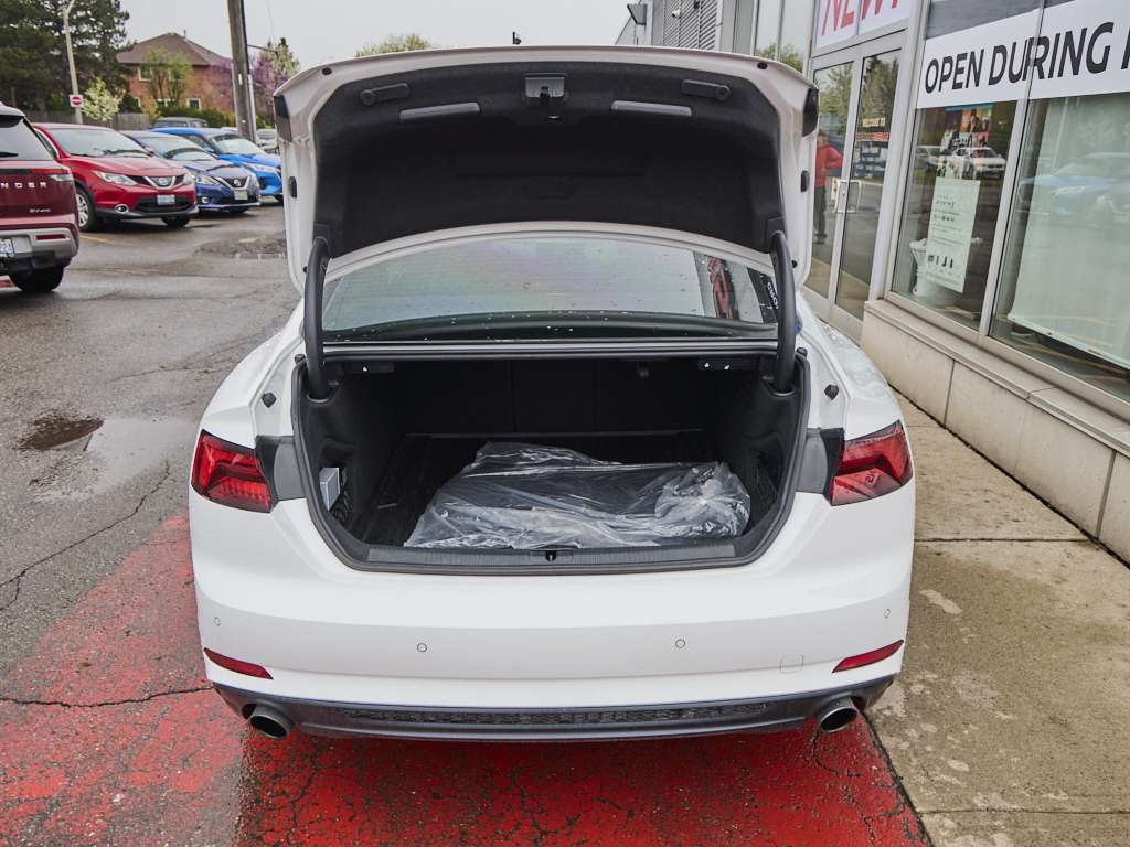 2019 Audi A5 LOW LOW KM!!! Ontario car, accident free! Gorgeous thumb 13