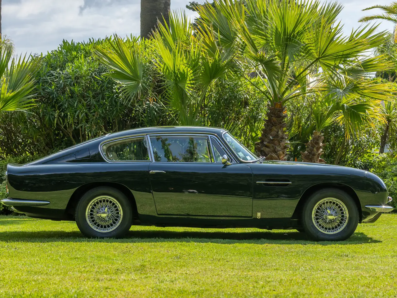 Aston Martin DB 6, foto 4