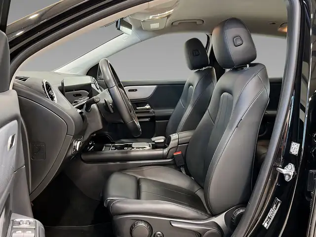Mercedes-Benz Gla view 9