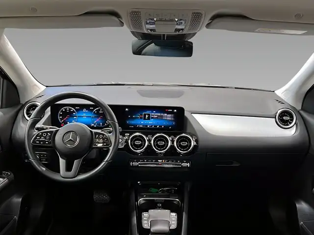 Mercedes-Benz Gla view 11