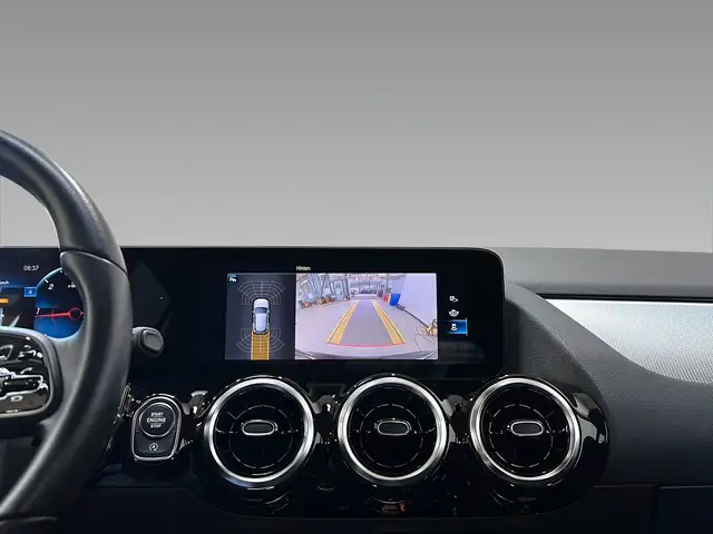 Mercedes-Benz Gla view 15