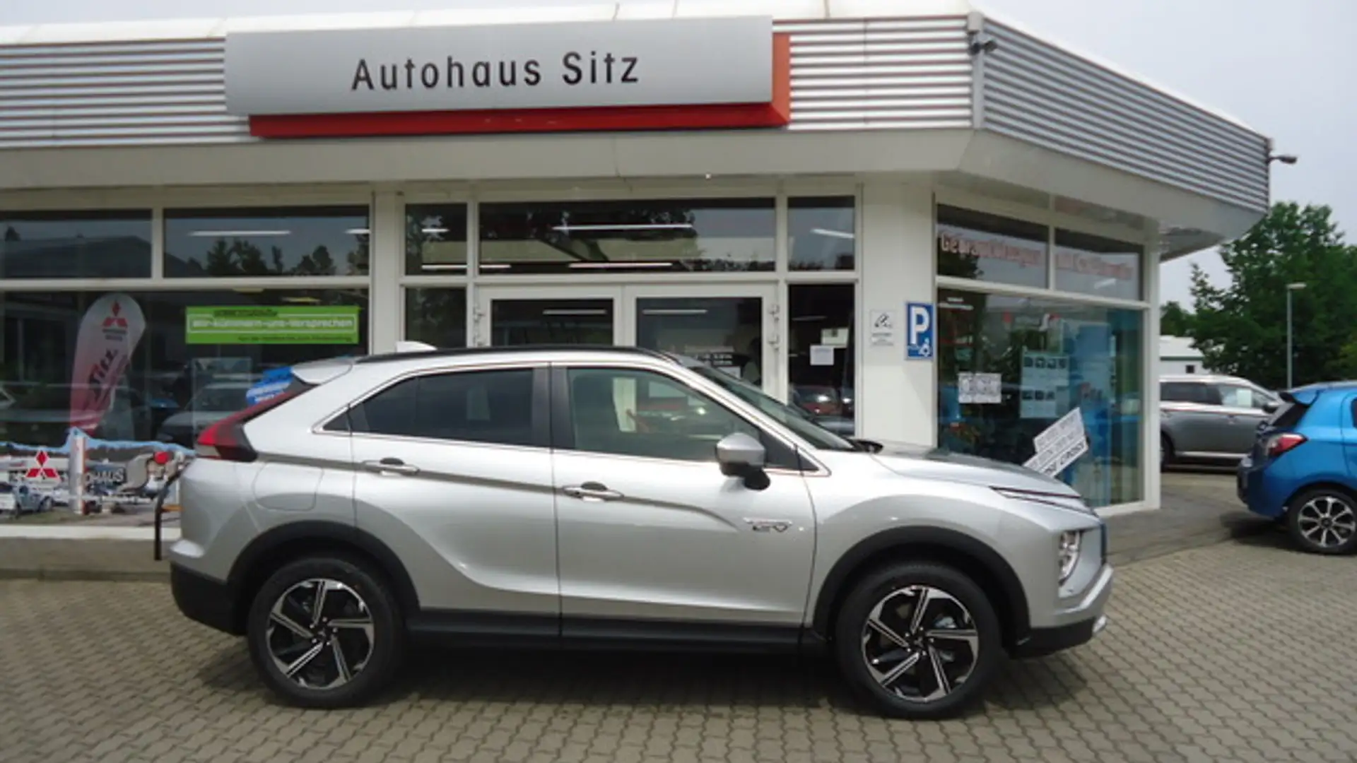 Mitsubishi Eclipse Cross PHEV 2.4 Select Plus Plateado - 1