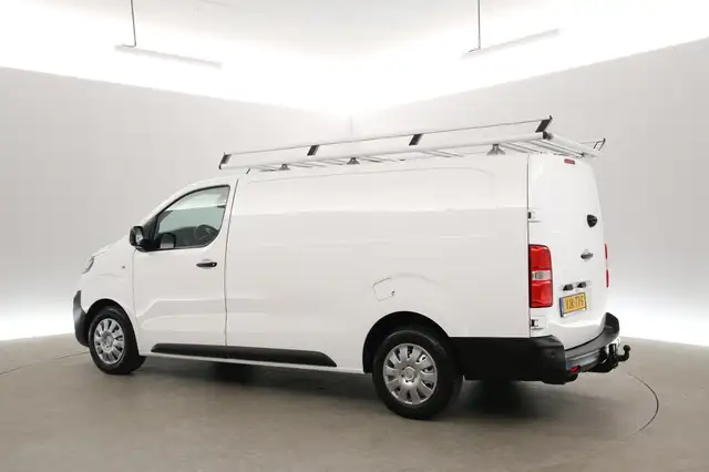 Opel Vivaro view 4