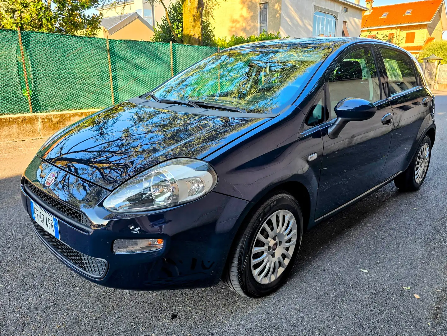 Fiat Punto Evo lounge Blauw - 1