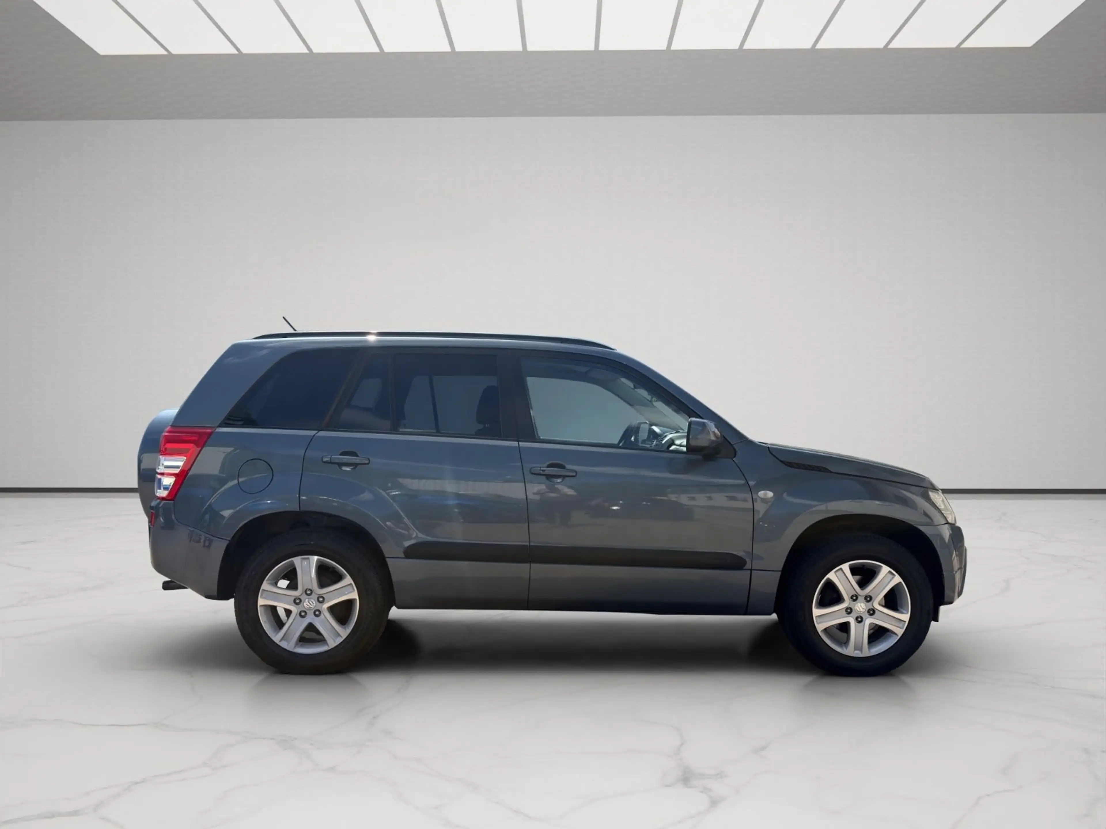 Suzuki Grand Vitara 2.0 Comfort 4X4 *AUTOMATIK*AHK*SHZ* — photo 7