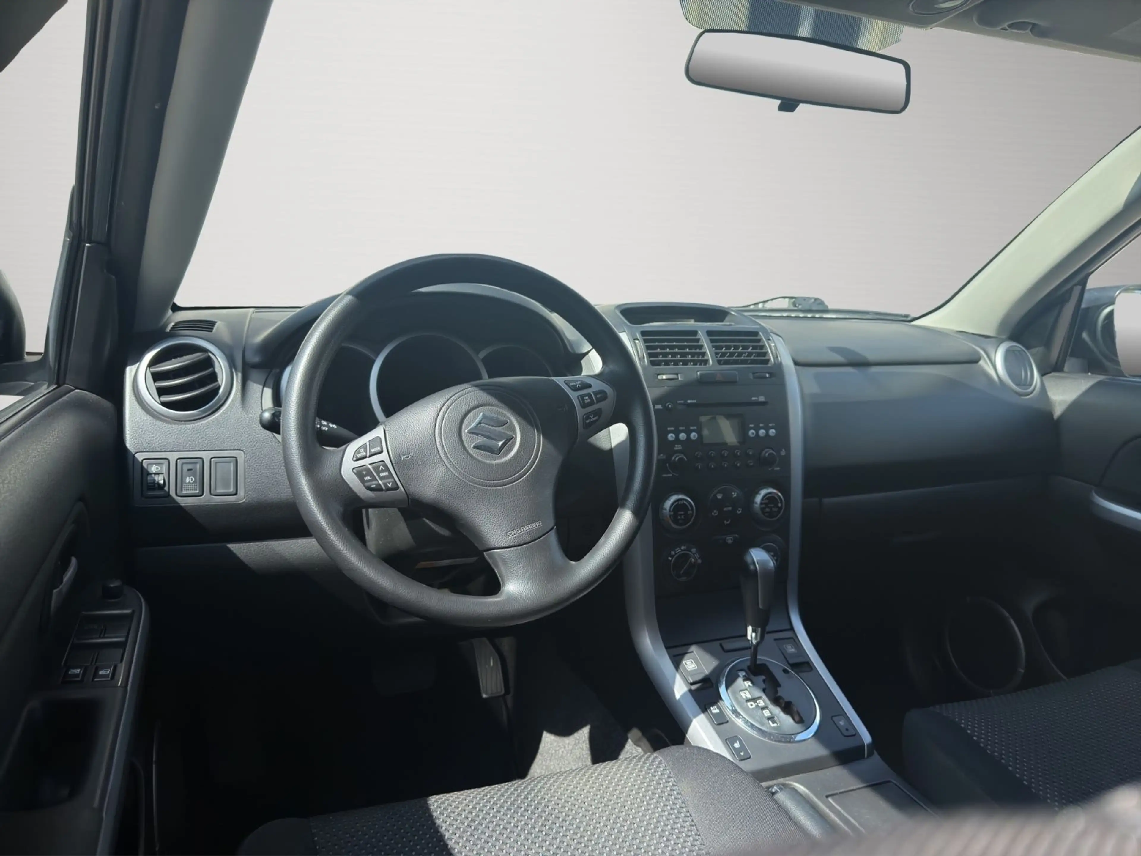 Suzuki Grand Vitara 2.0 Comfort 4X4 *AUTOMATIK*AHK*SHZ* — photo 10