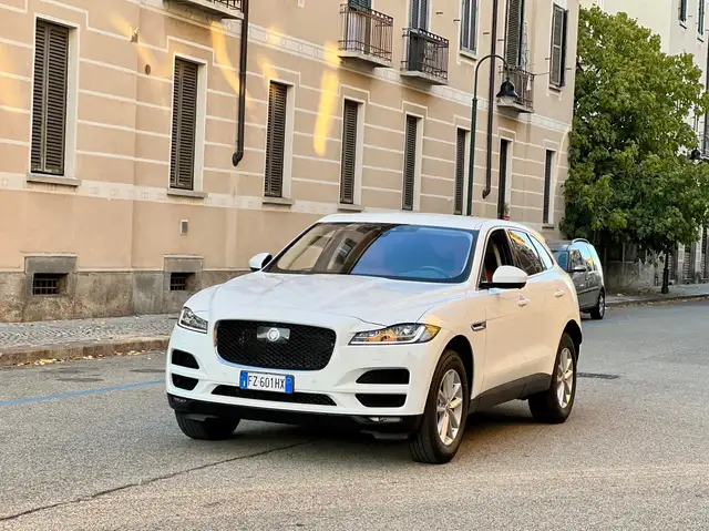 Jaguar F-Pace 2.0 i4 300cv aut.8 AWD E6D Portfolio KM CERT-FULL