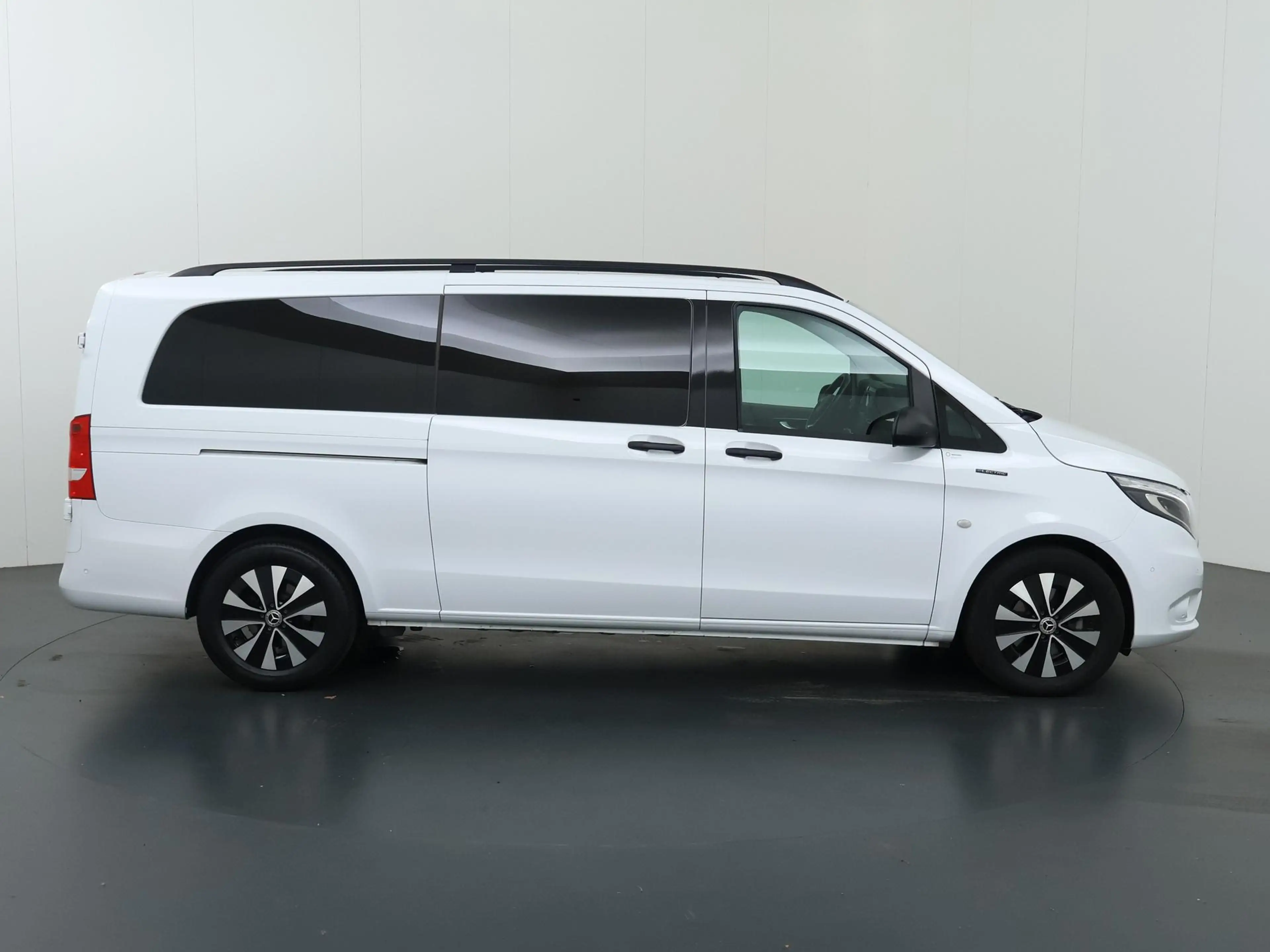 Mercedes-Benz Vito eVito | L3 XL | 90 kWh | 3-ZITS | LED KOPLAMPEN | — photo 6