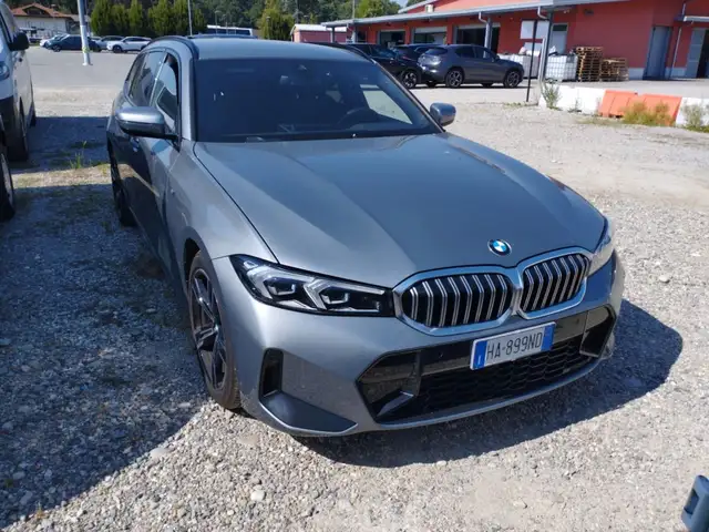 BMW 318 318d Touring mhev 48V MSport auto