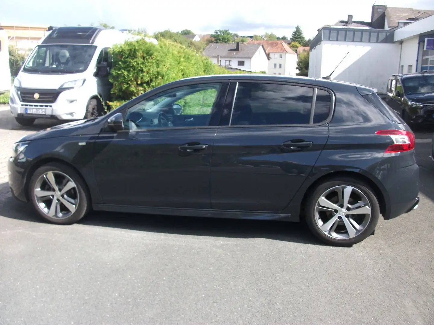 Peugeot 308 Style BlueHDi 120 STOP & START Modrá - 1
