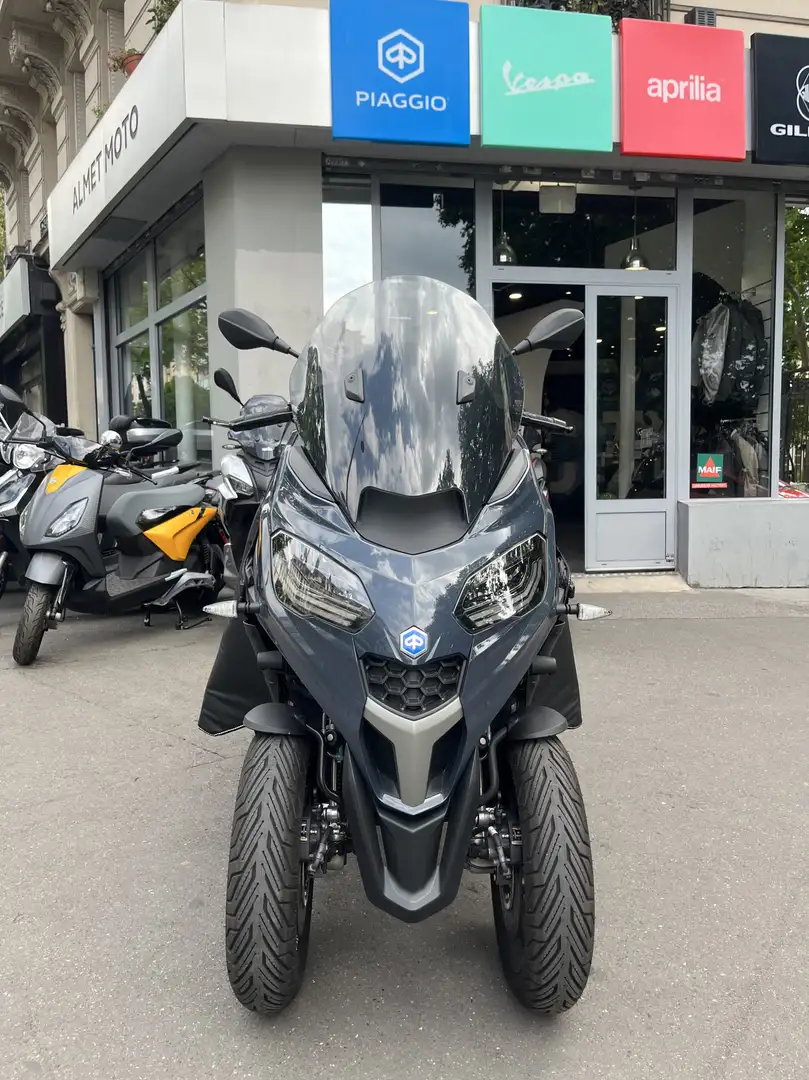 Piaggio Gris - 2