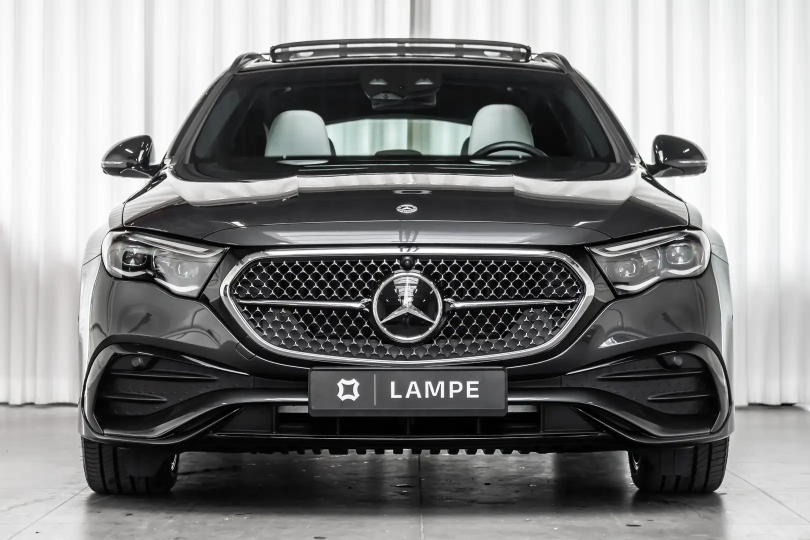 Mercedes-Benz E 300 e Break Hybrid AMG Line Pano Trekh Superscreen HUD Gris - 2