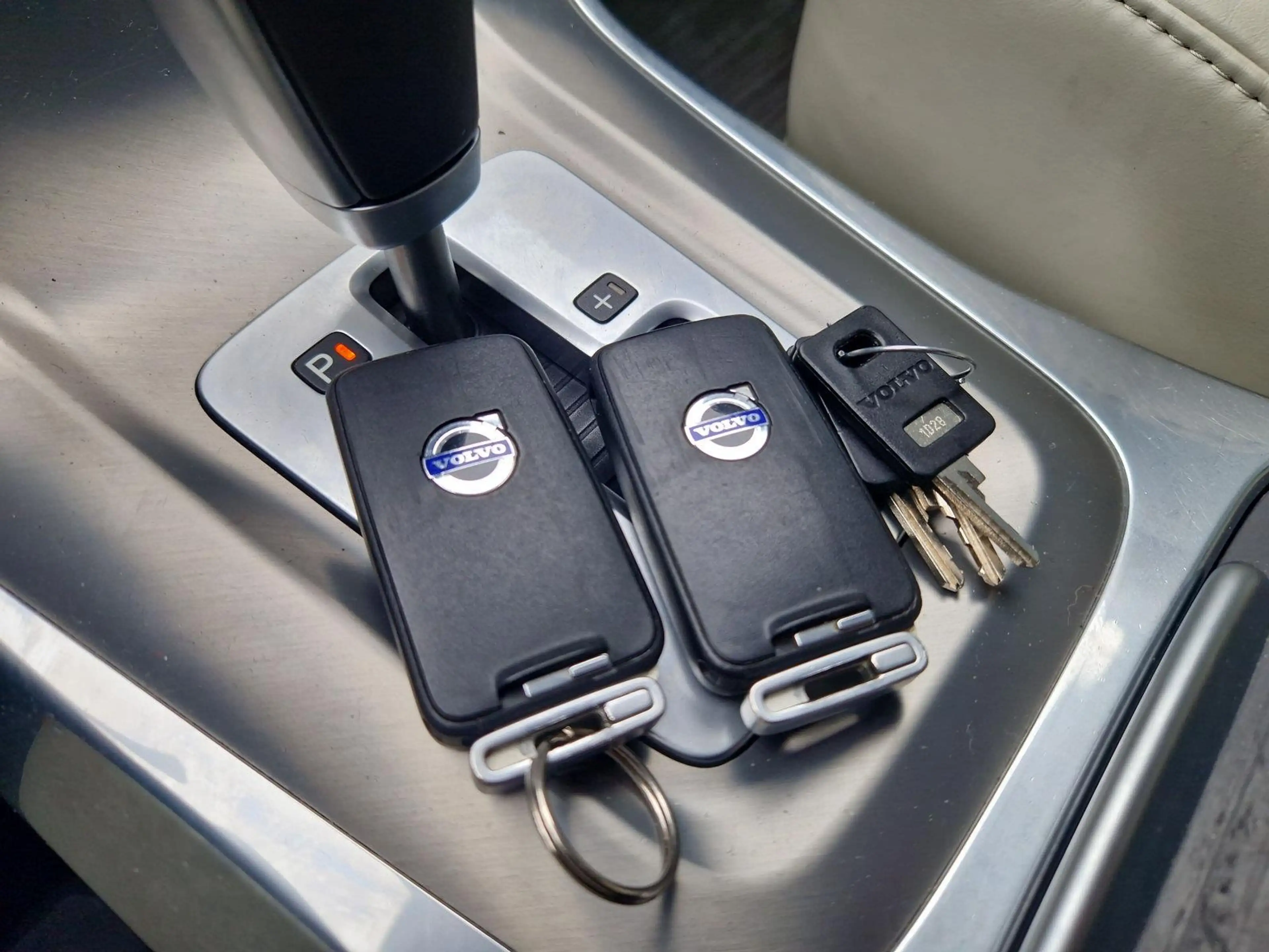 Volvo V70 1.6 T4 | Xenon | Trekhaak | Cruise Control | PDC | — photo 14