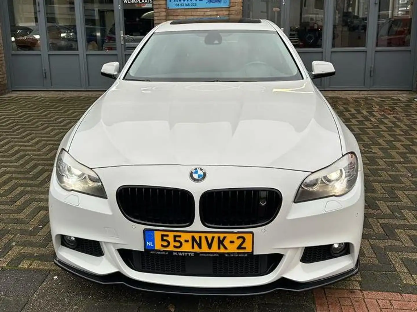 BMW 550 550i High Executive M Sport Exclusive Uitvoering White - 1