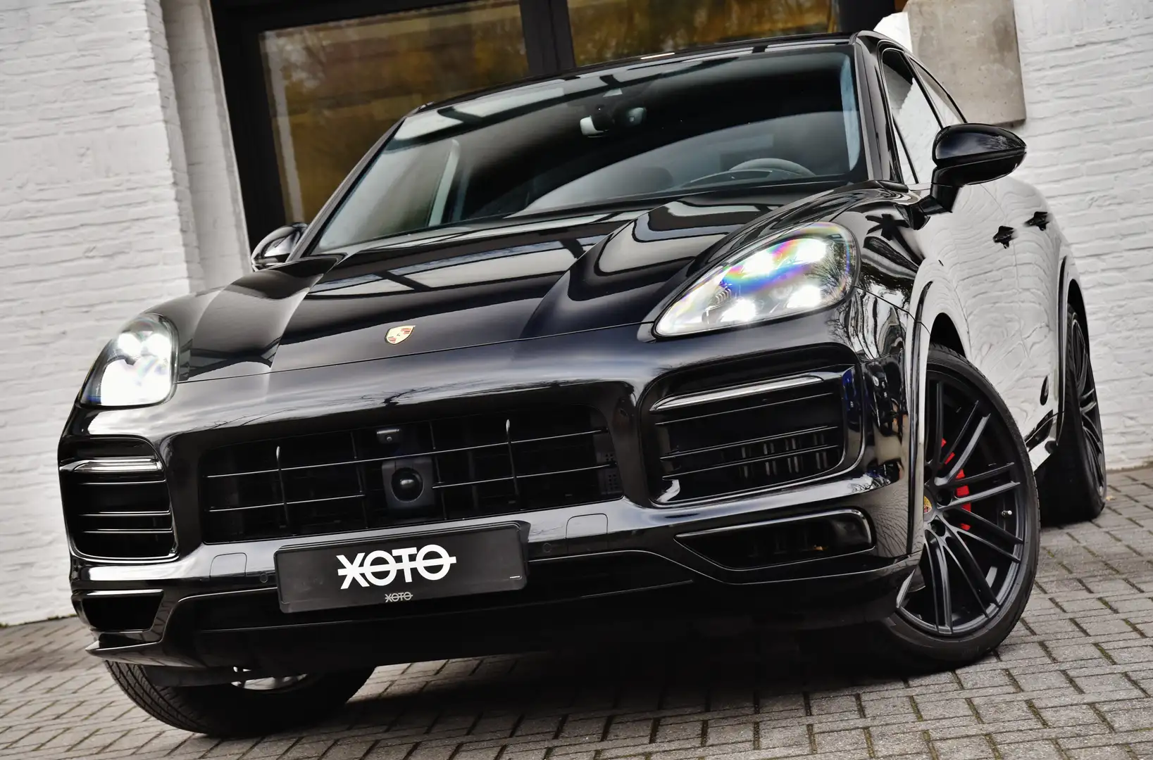 Porsche Cayenne GTS 4.0 BI-TURBO V8 COUPE SPORT DESIGN PACK Noir - 1