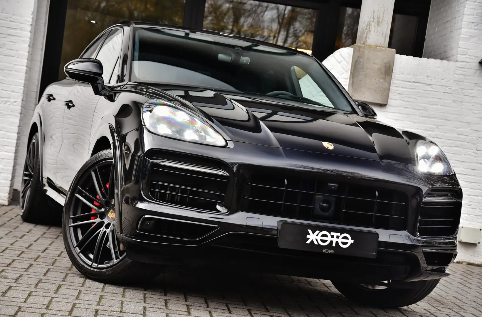 Porsche Cayenne GTS 4.0 BI-TURBO V8 COUPE SPORT DESIGN PACK Noir - 2