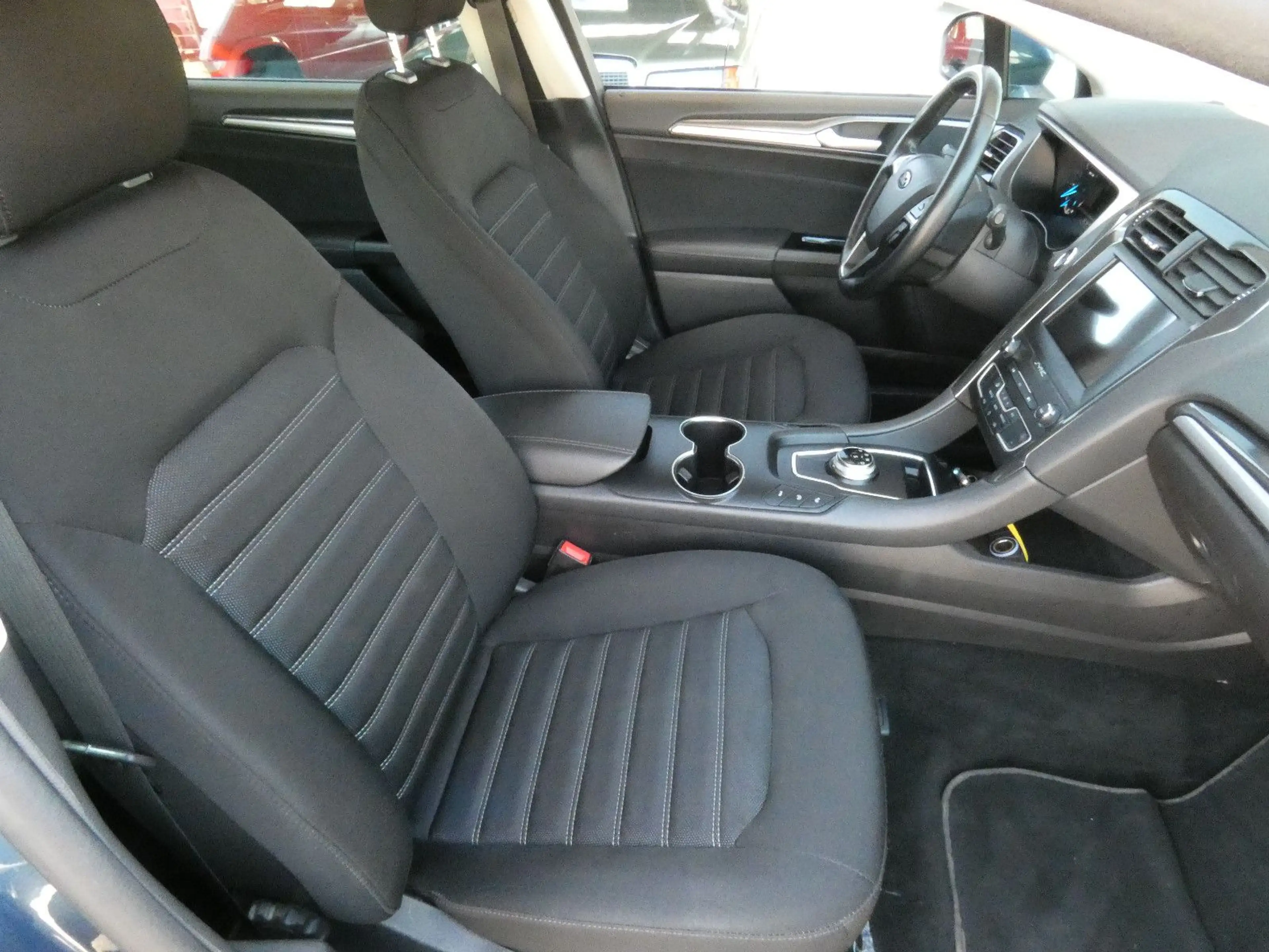 Ford Mondeo Turnier 2.0 EcoBlue AT*Navi*AHK*1.Hand* — photo 13