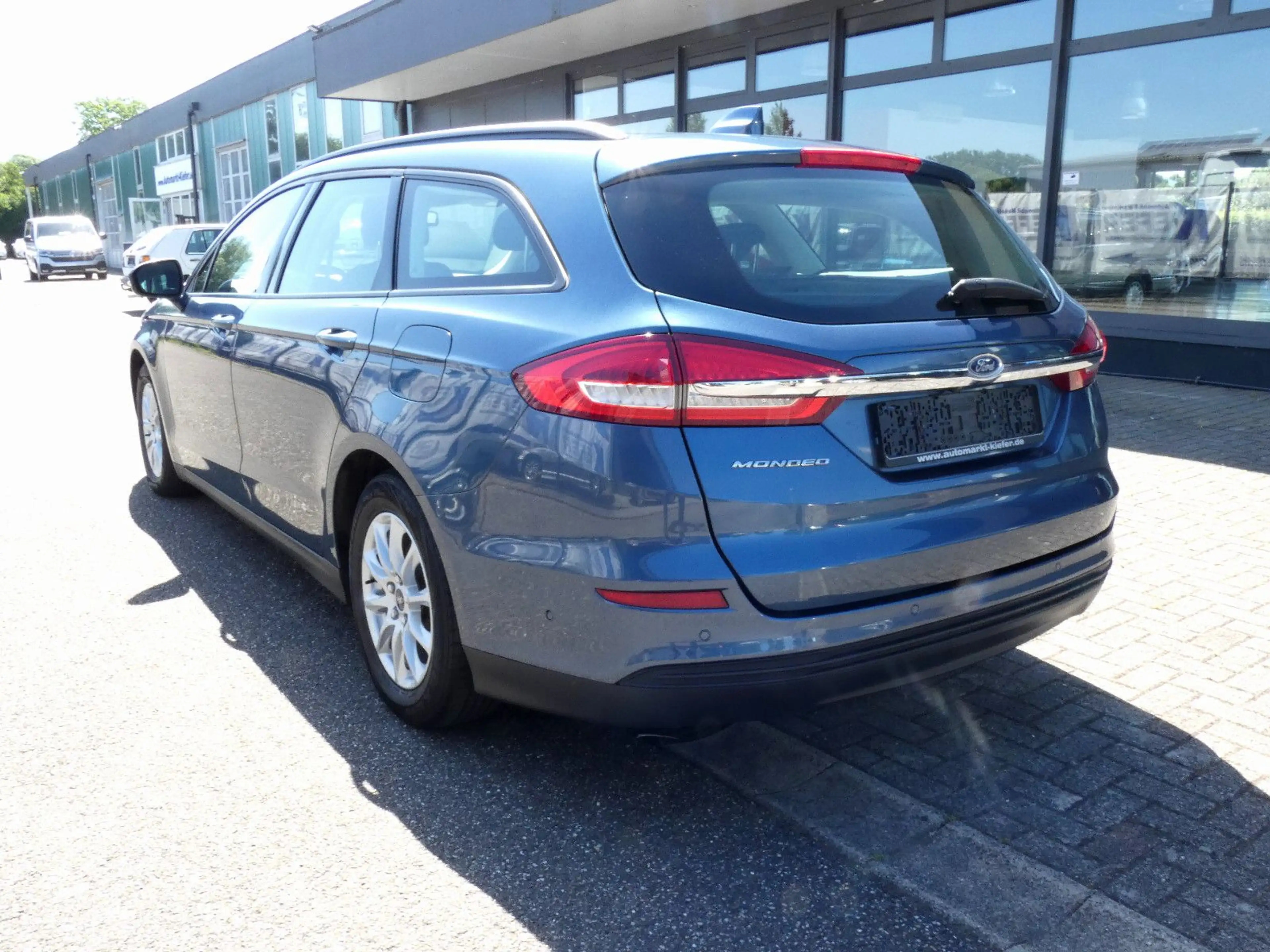 Ford Mondeo Turnier 2.0 EcoBlue AT*Navi*AHK*1.Hand* — photo 3