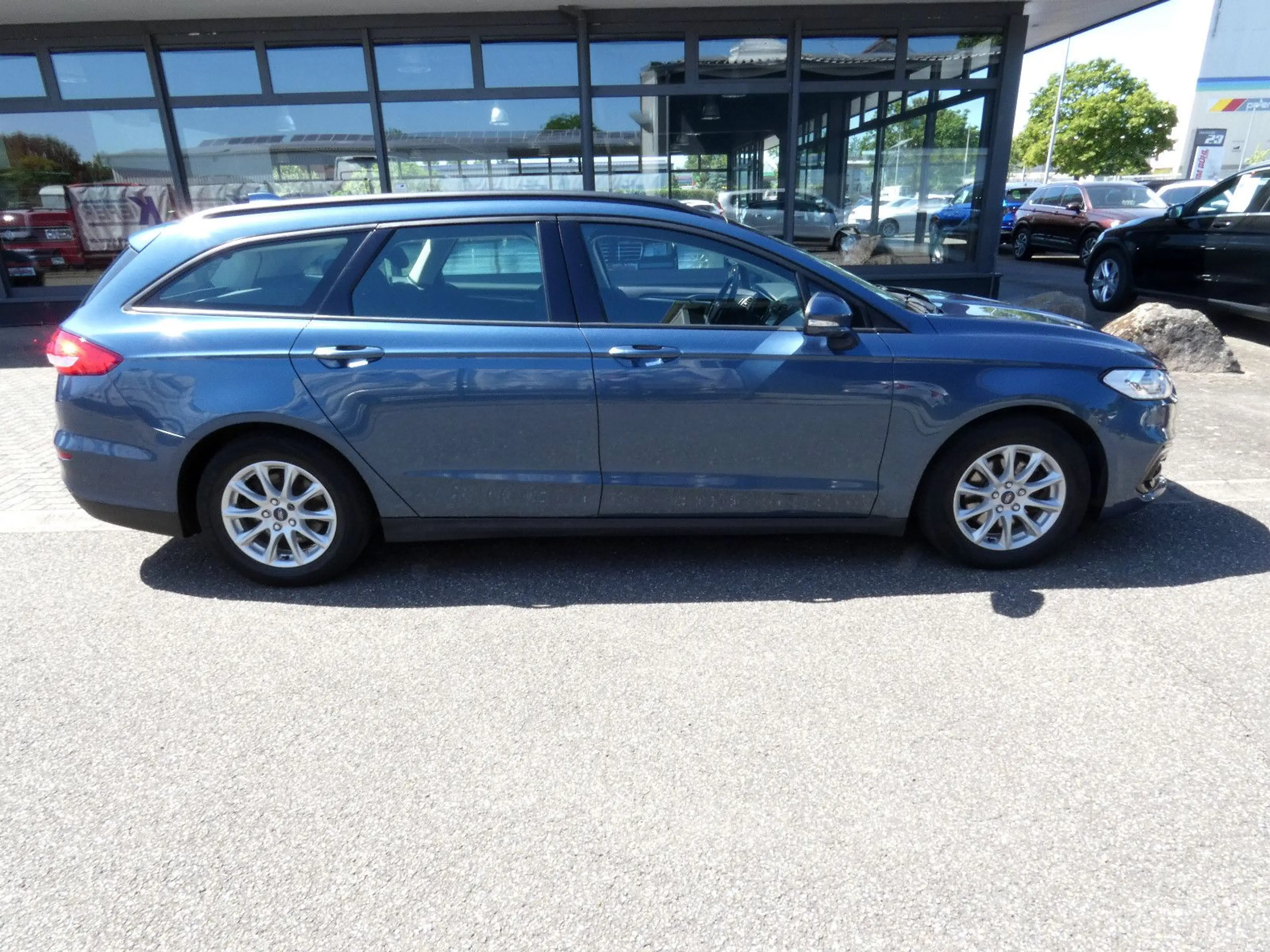 Ford Mondeo Turnier 2.0 EcoBlue AT*Navi*AHK*1.Hand* — photo 6