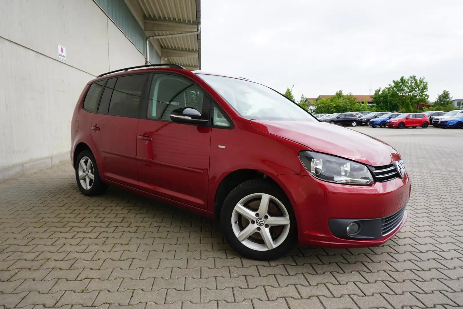 Volkswagen Touran 1.4TSI DSG AHK PDC SHZ 7-Sitzer Tüv Neu Rot - 1