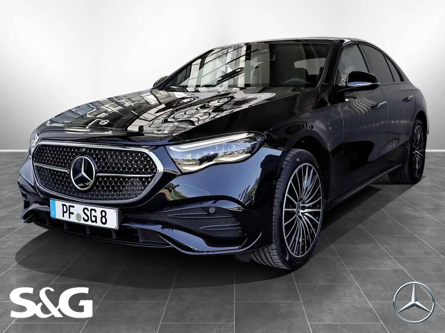 Mercedes-Benz E 220 d 4M AMG MBUX+360°+DIG-LED+Pano+AHK+Standh Schwarz - 1