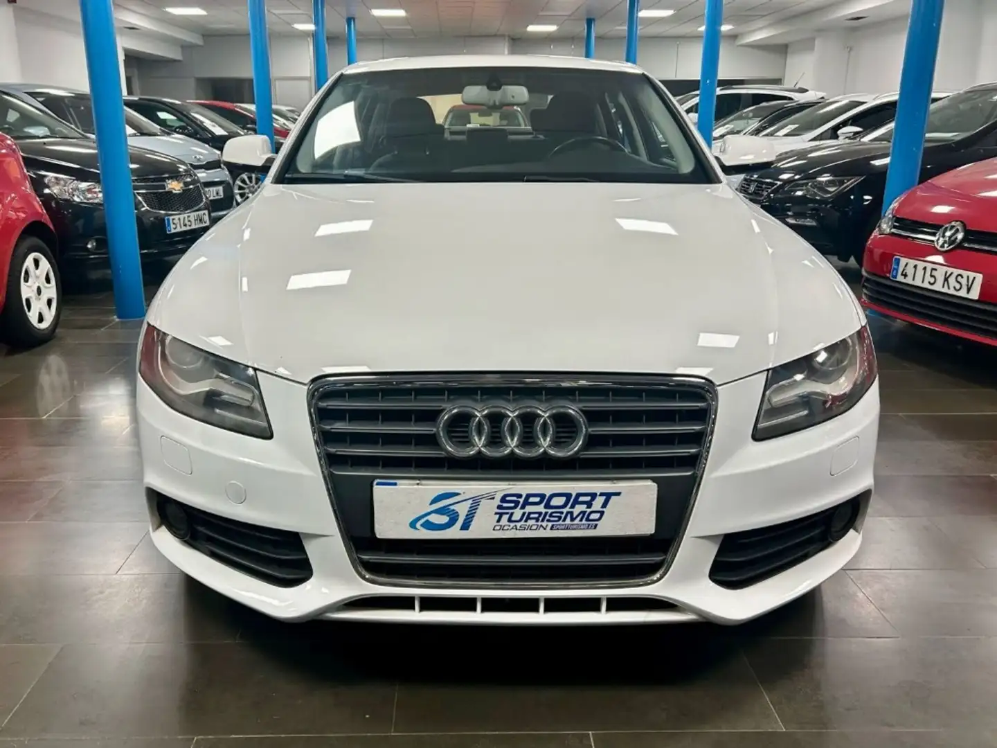 Audi A4 2.0TDIe DPF 136 Weiß - 2