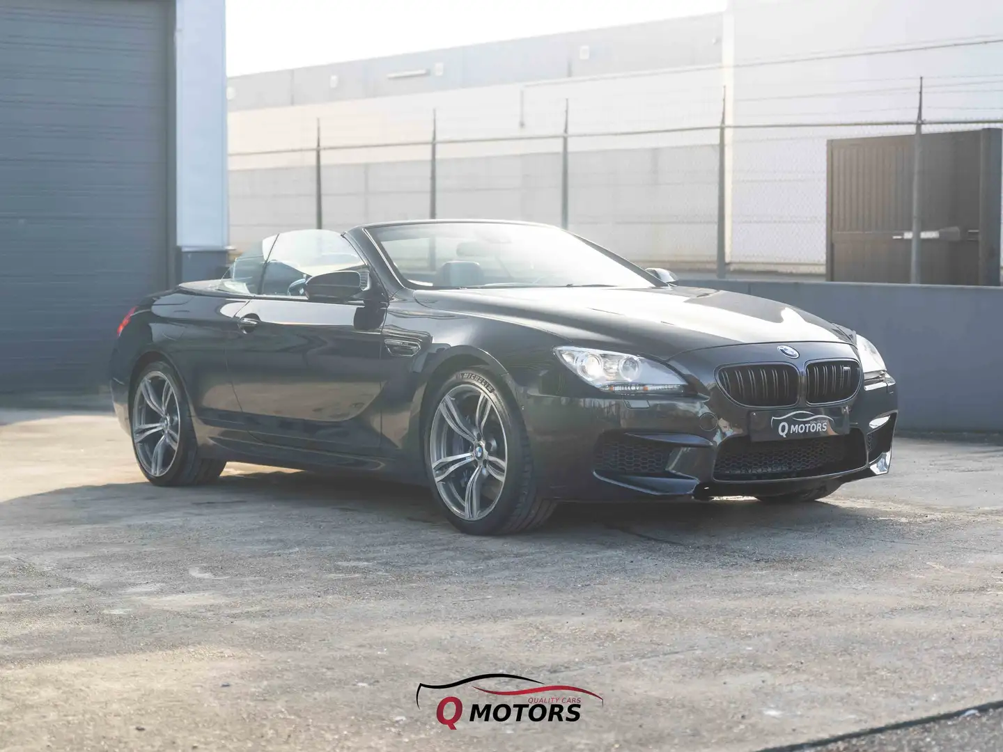 BMW M6 4.4 V8 DKG/Cabrio/Camera Černá - 2