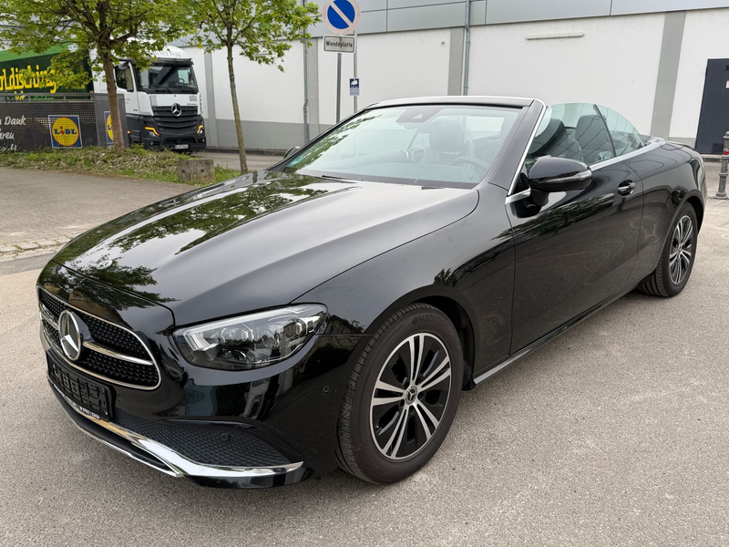 Mercedes-Benz E 200 Cabrio TÜV NEU/NAVI/LED S./R-CAM/DAB+/SHZ/ — photo 2