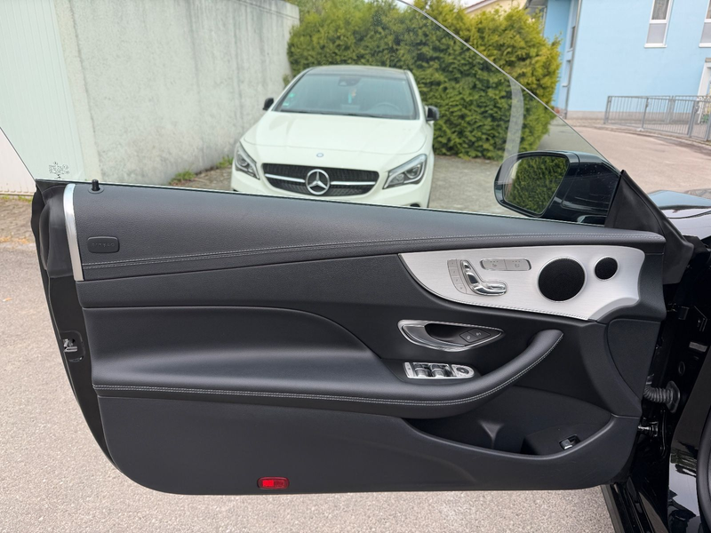 Mercedes-Benz E 200 Cabrio TÜV NEU/NAVI/LED S./R-CAM/DAB+/SHZ/ — photo 13