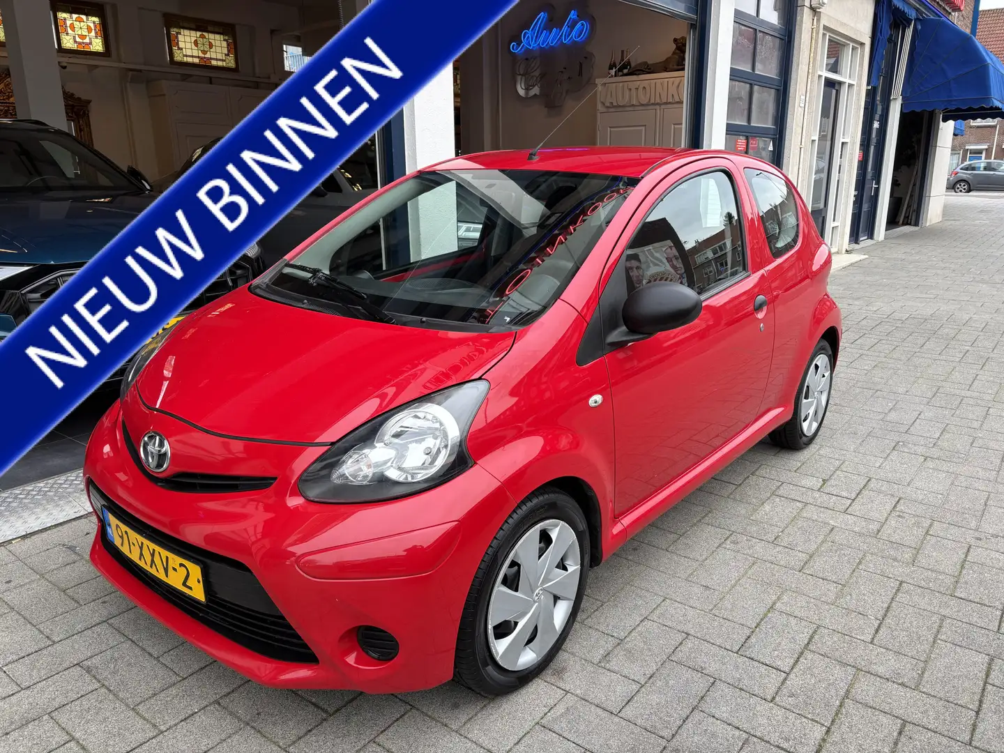 Toyota Aygo 1.0 VVT-i Access PERFECT ONDERHOUDEN/NAP/NETTE STA Rouge - 1
