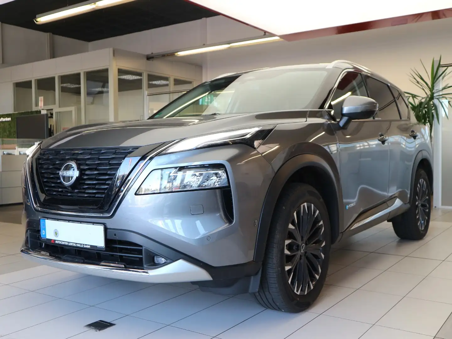 Nissan X-Trail TEKNA+ 1.5 VC-T e-POWER e-4ORCE 4x4 Pano Grau - 2