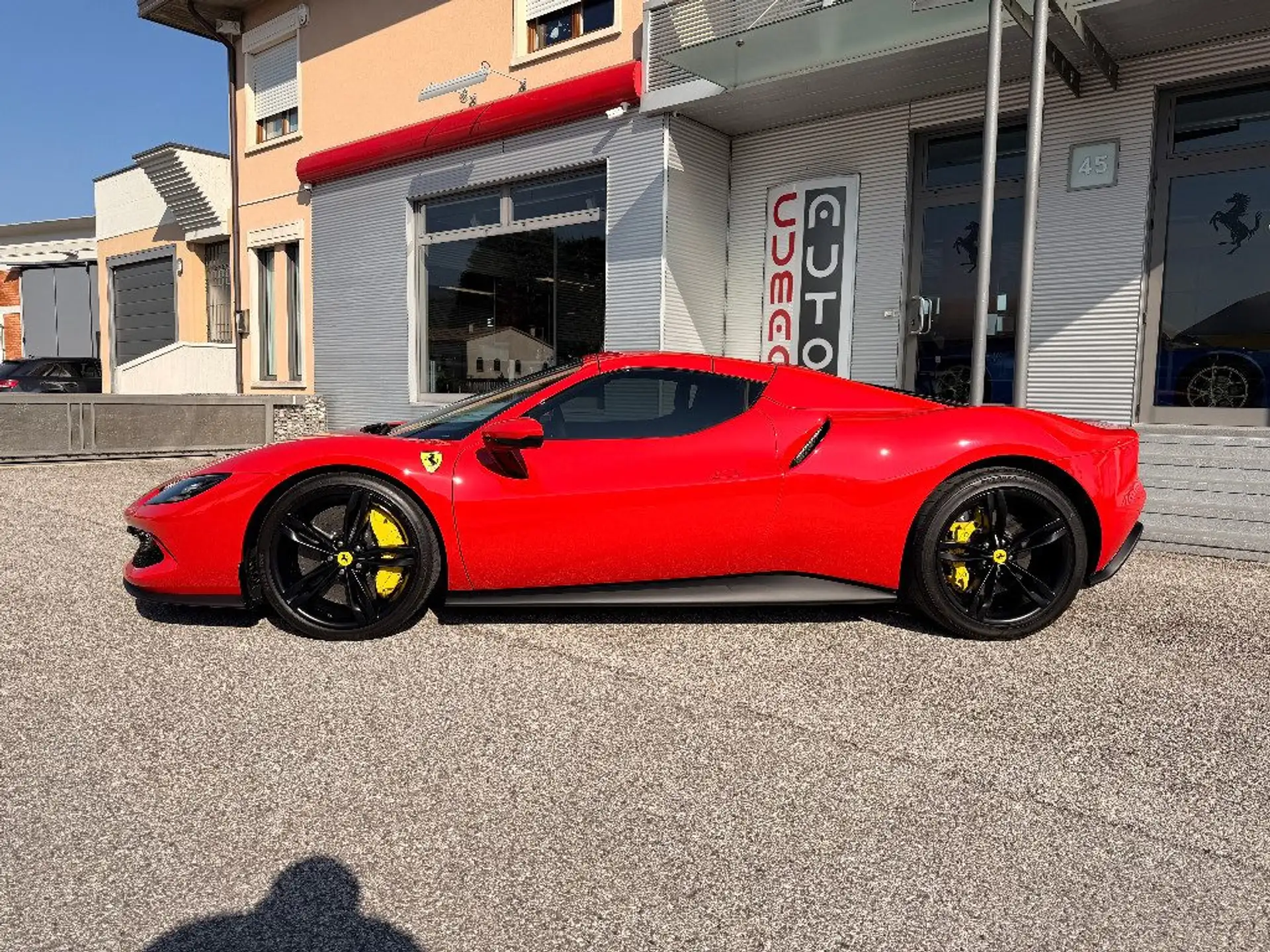 페라리 296 GTS 2025 빨강 사진 7