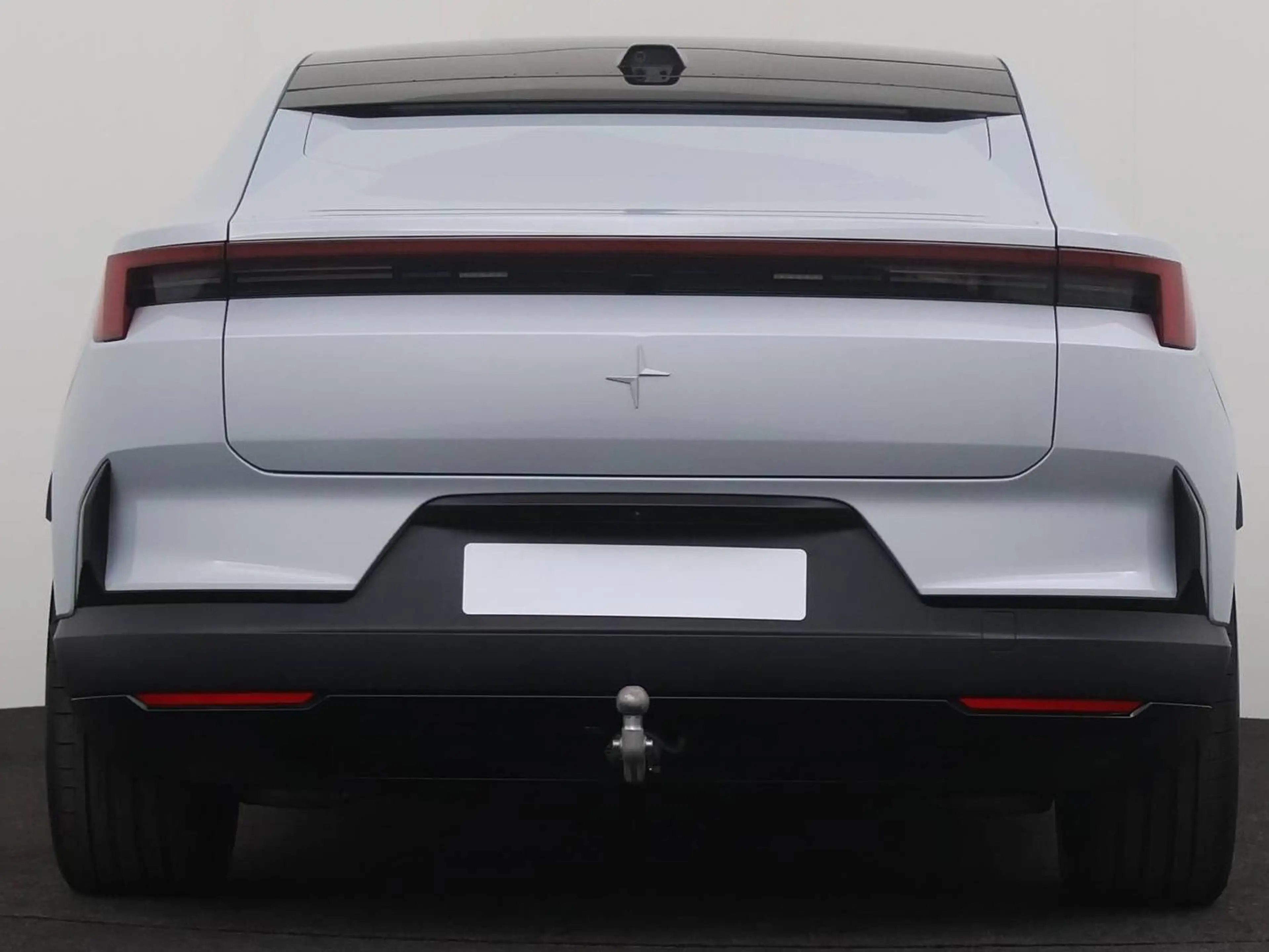 Polestar 4 100 kWh Long Range Dual Motor MY25 Pilot/Plus — photo 4