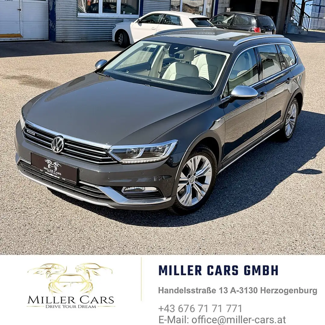 Volkswagen Passat Alltrack BMT 2,0 TDI SCR 4Motion DSG Grau - 2