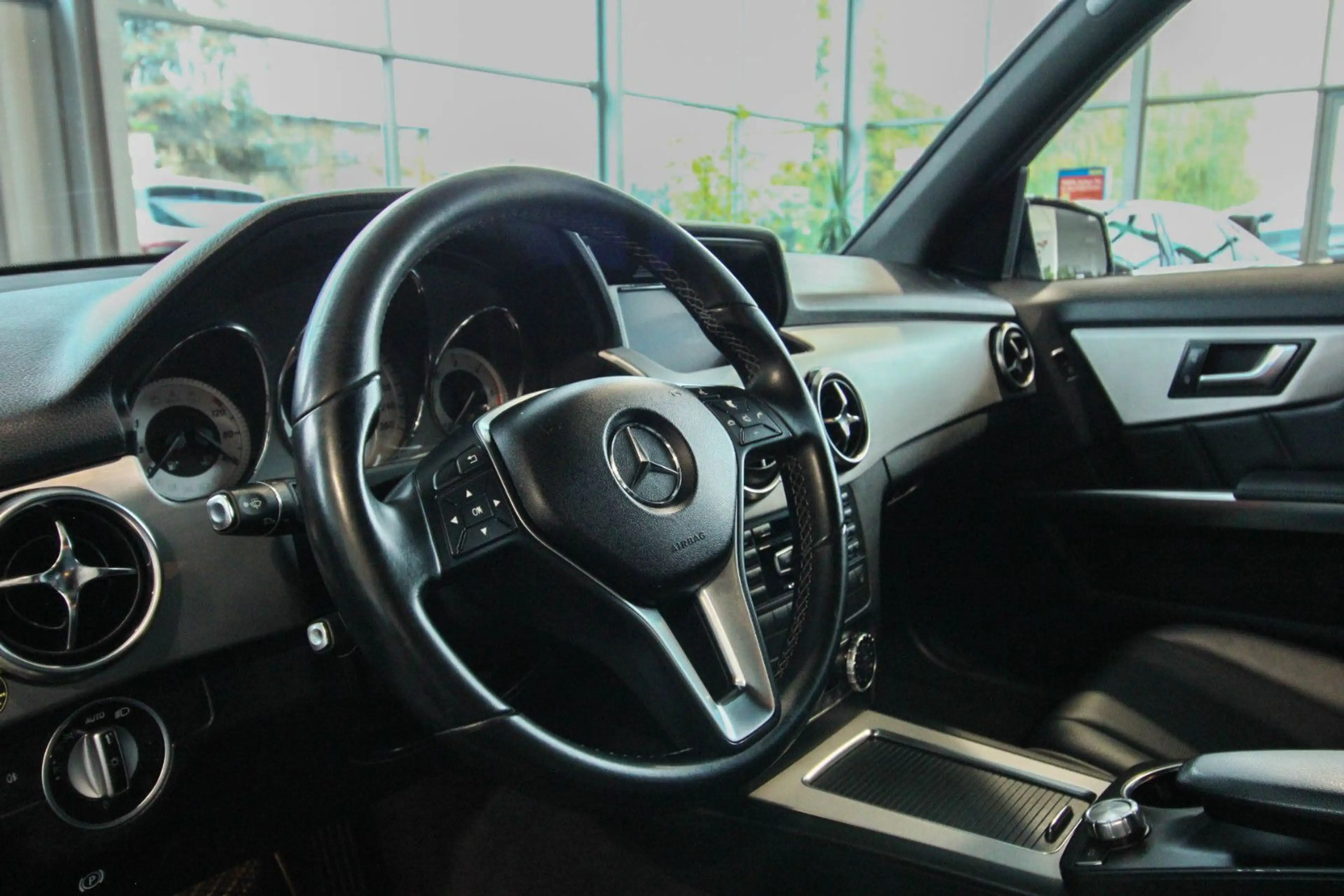 Mercedes-Benz GLK 350 CDI 4Matic/BI-XENON/KAMERA/SHZ/OFFROAD — photo 14